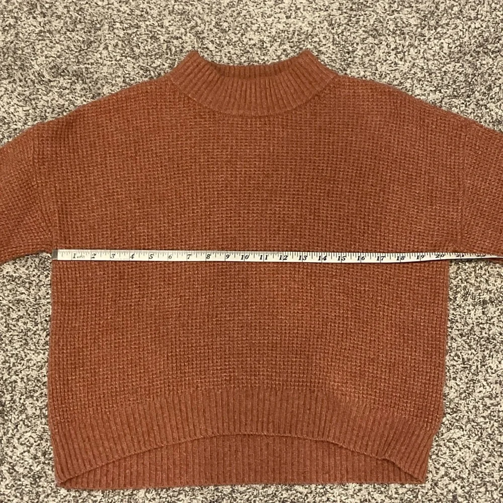 Old Navy Sweater in Warm Orange, soft rust color size 14-16